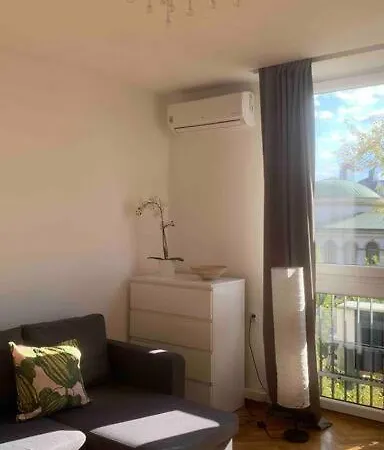 Plac Bankowy, Metro Varsóvia