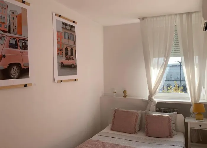 Plac Bankowy, Metro Warszawa