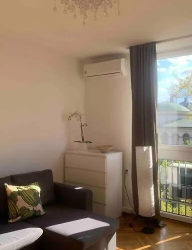 Plac Bankowy, Metro Warszawa